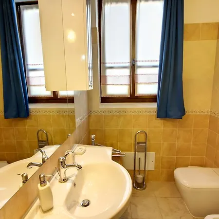 Aparthotel La Corte Dei Rei Castiadas
