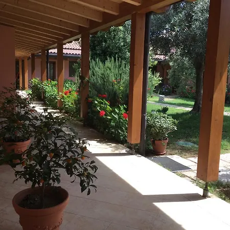 Aparthotel La Corte Dei Rei 3*